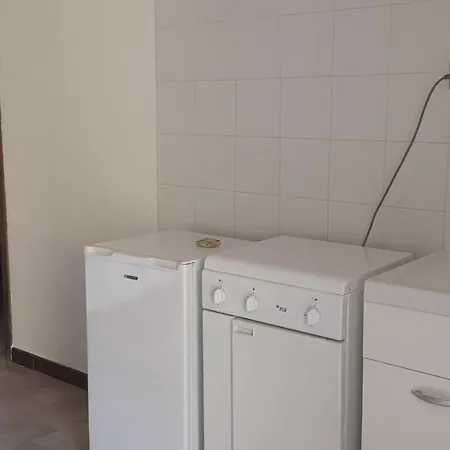 A 10 Chilometri Da E 2 Dalla Di Solanas *